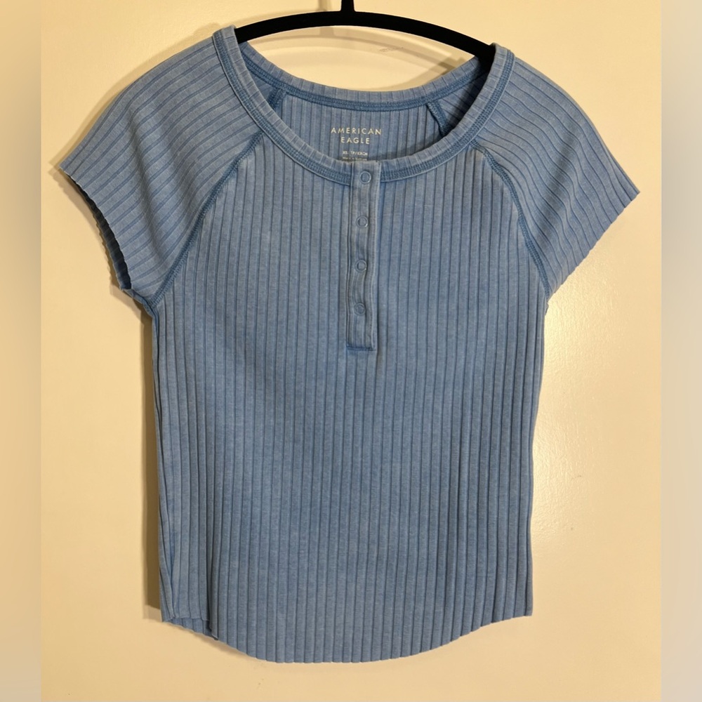 American Eagle Blue Ribbed Henley Top